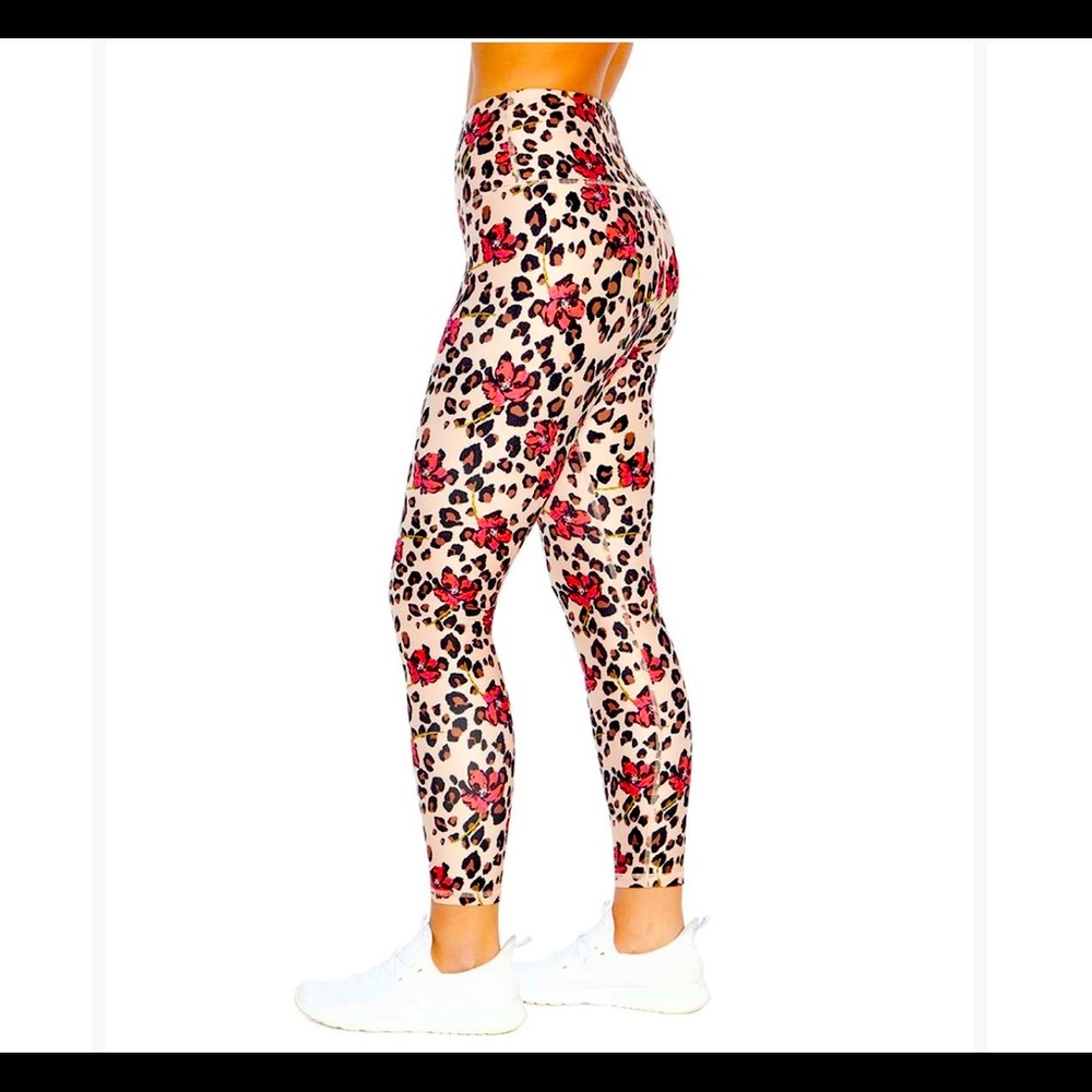 WILDFOX 25” leopard ankle leggings